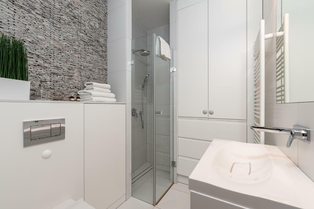 Apartament "Holy" Познань Екстер'єр фото